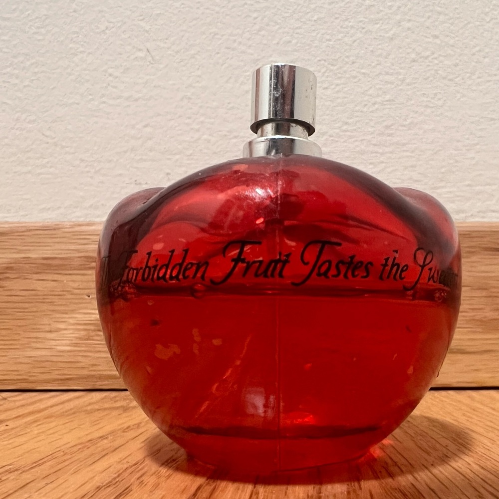 Rare Discontinued Vintage Hot Topic Twilight Perfume